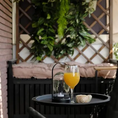 Mariposa Boutique Corfu (city)